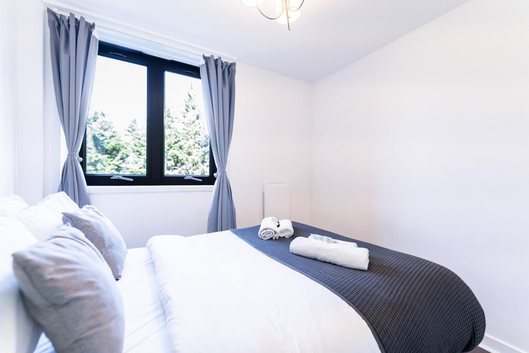 Luxury 3 Bedroom Flat With Balcony In Westbourne Park Londra Esterno foto