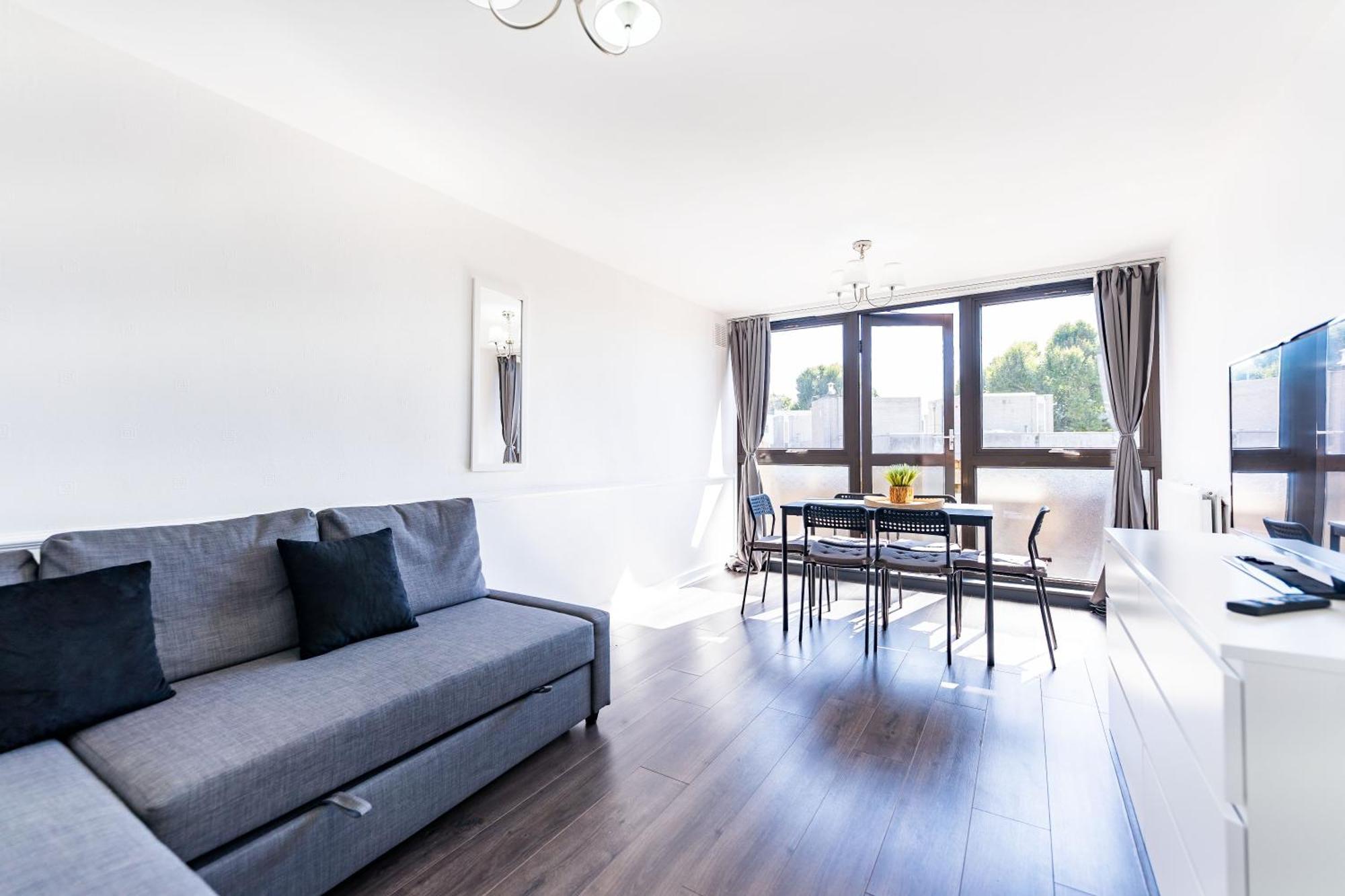 Luxury 3 Bedroom Flat With Balcony In Westbourne Park Londra Esterno foto