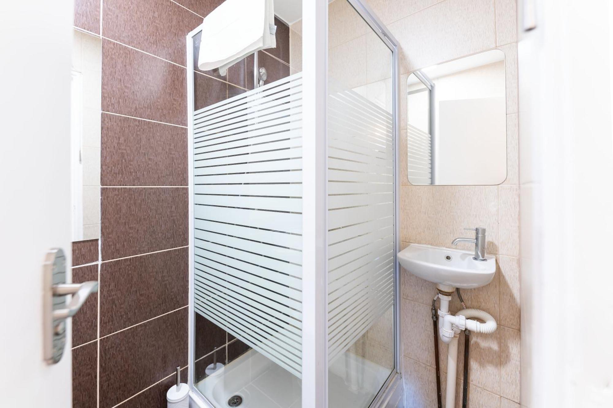 Luxury 3 Bedroom Flat With Balcony In Westbourne Park Londra Esterno foto