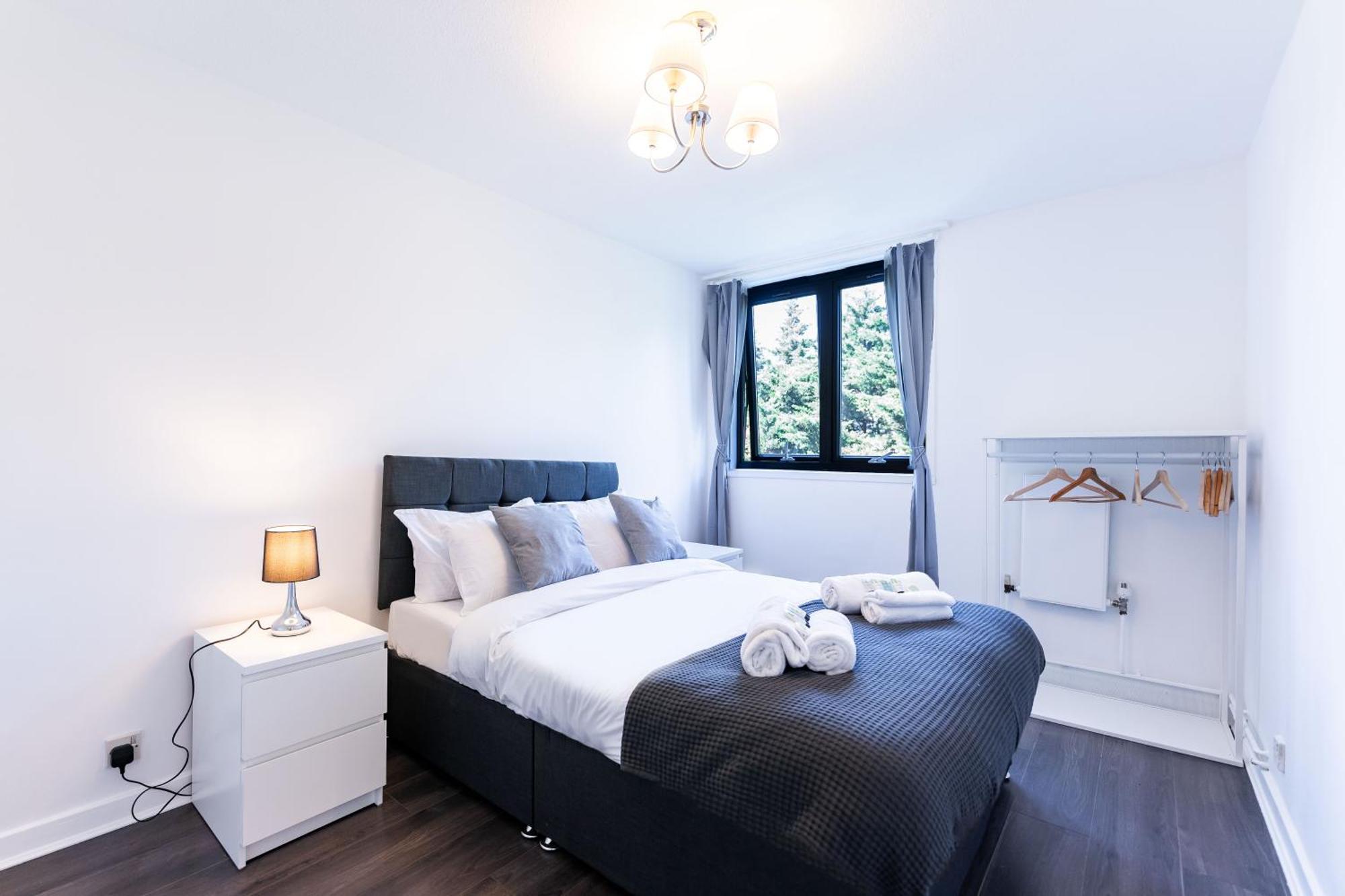 Luxury 3 Bedroom Flat With Balcony In Westbourne Park Londra Esterno foto