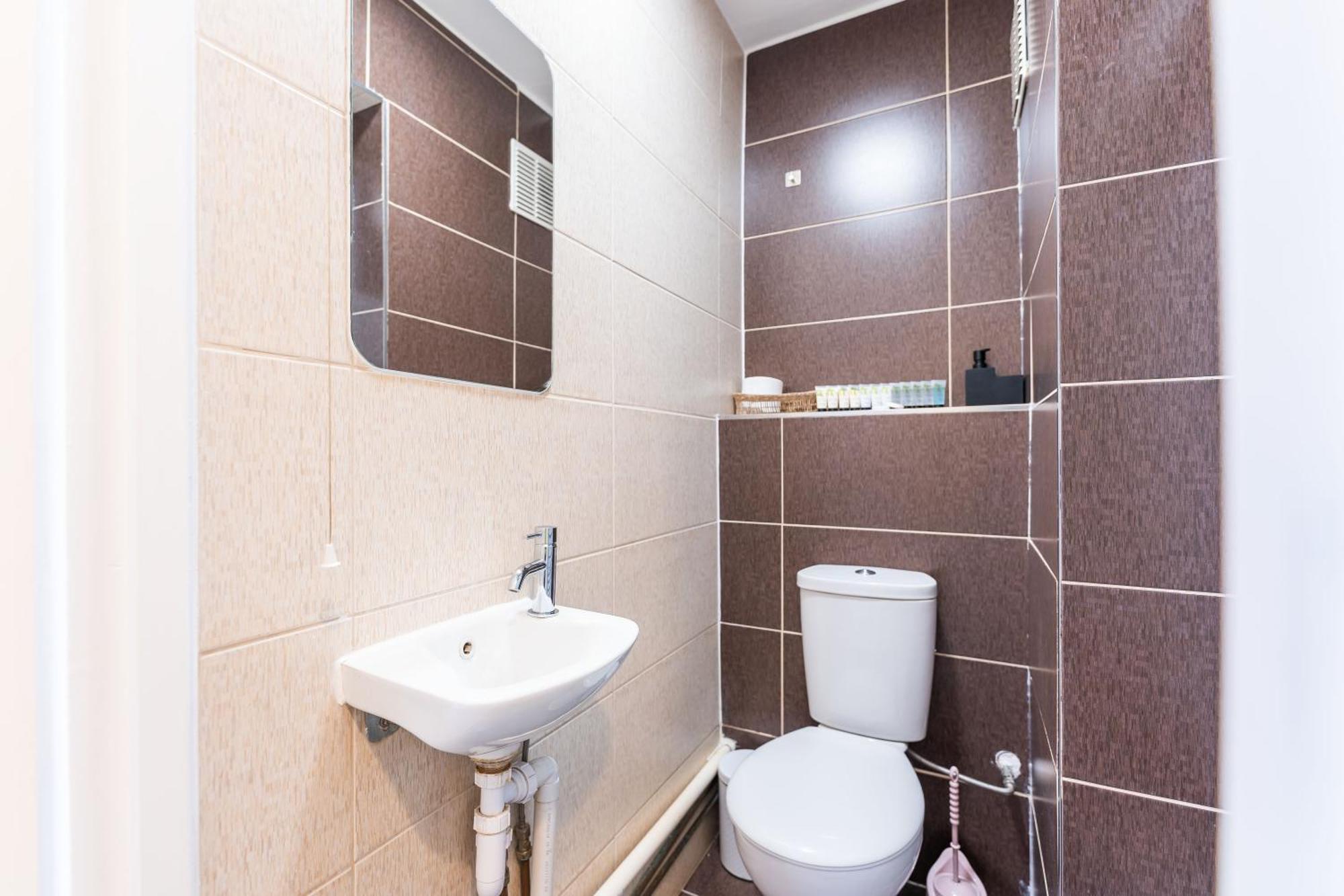 Luxury 3 Bedroom Flat With Balcony In Westbourne Park Londra Esterno foto